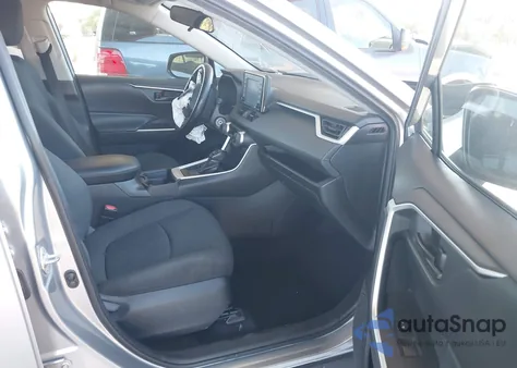 2020 Toyota Rav4 Le z USA, uszkodzony, nr VIN 2T3H1RFV5LC067928